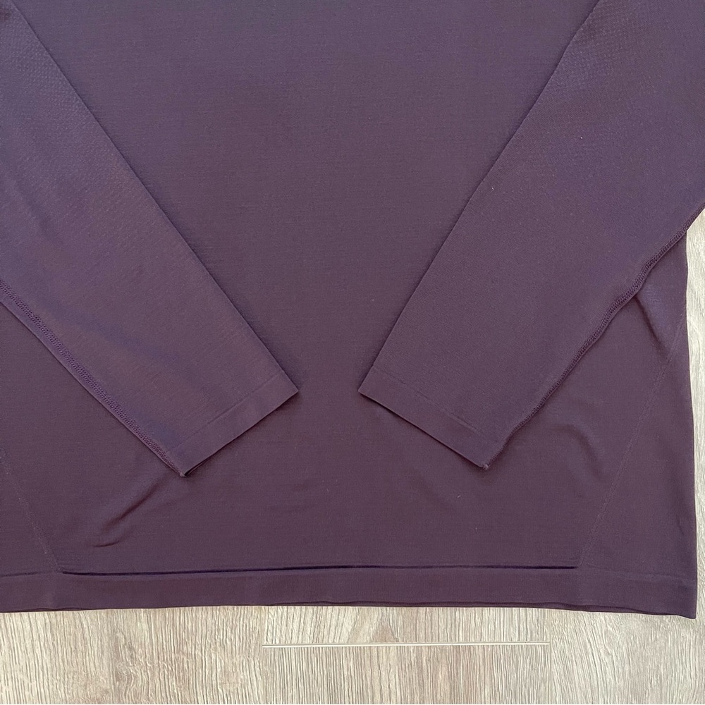 Lululemon Metal Vent Long Sleeve Shirt Size Large - Picture 9 of 9